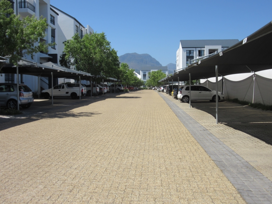 To Let 3 Bedroom Property for Rent in De Velde Western Cape